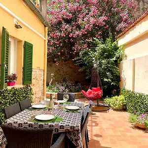 https://santa-croce-garden-apartment.it-tuscanyhotel.com